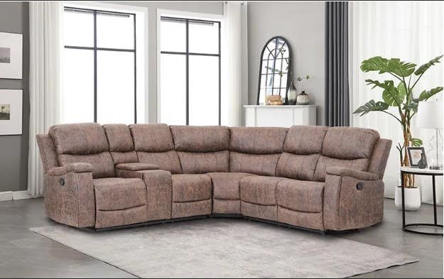 The Benefits of Shopping for Furniture Online vs. In-Store