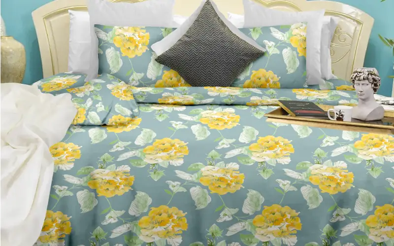 furnishing essentials must have 5